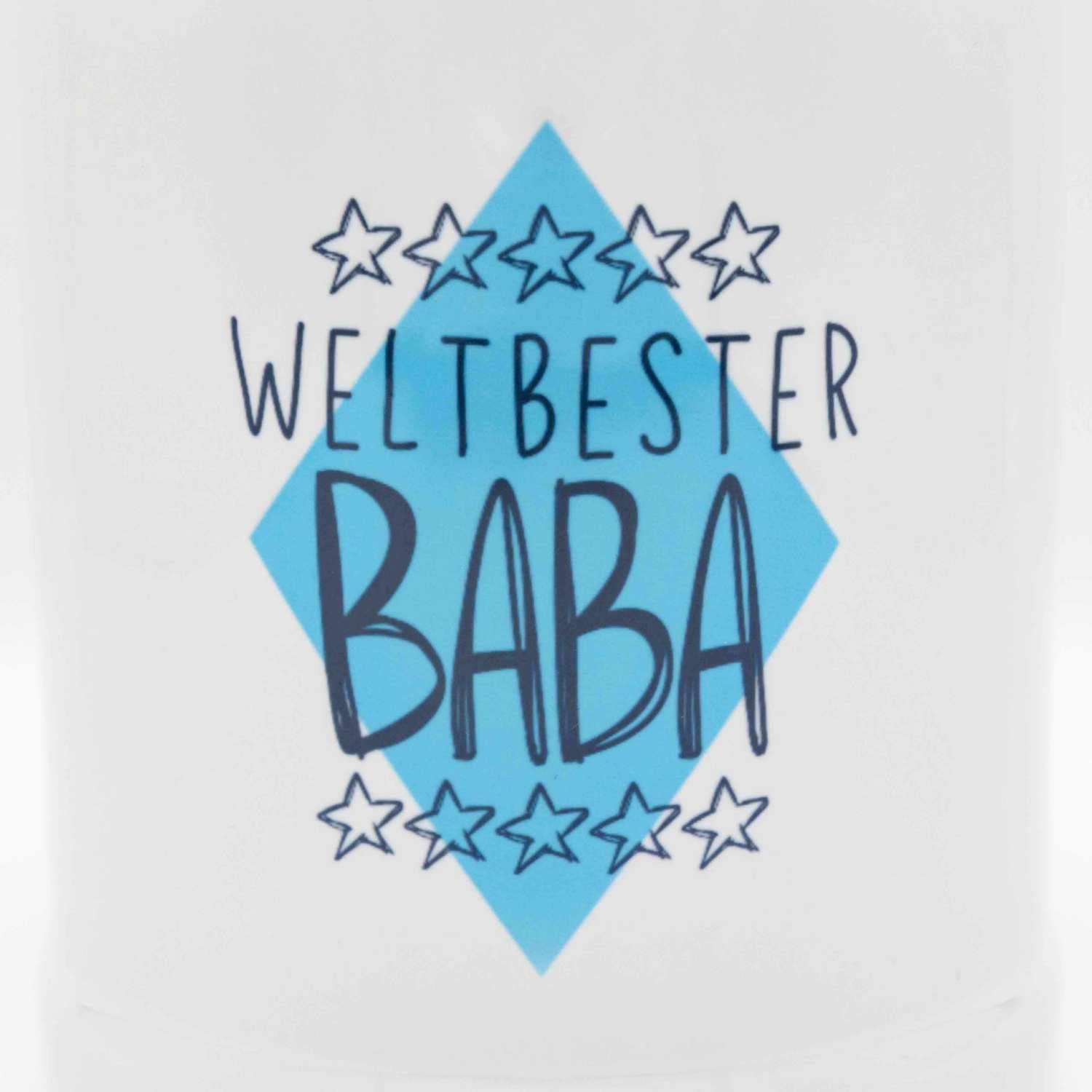 Weißer Bierkrug Weltbester Baba mit blauer Raute und Sternenmuster für Väter.