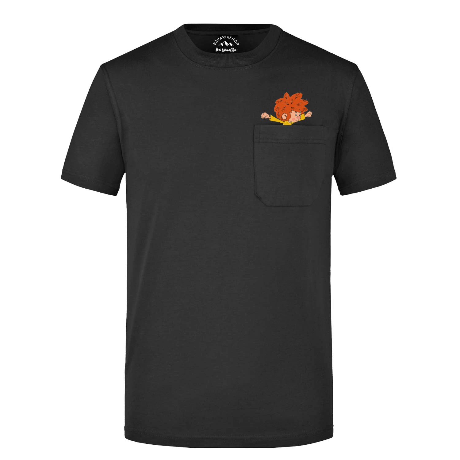 Schwarzes Pumuckl T-Shirt "Nei da" mit Emblem und pumuckl in aufgestickte Brusttasche schauend.