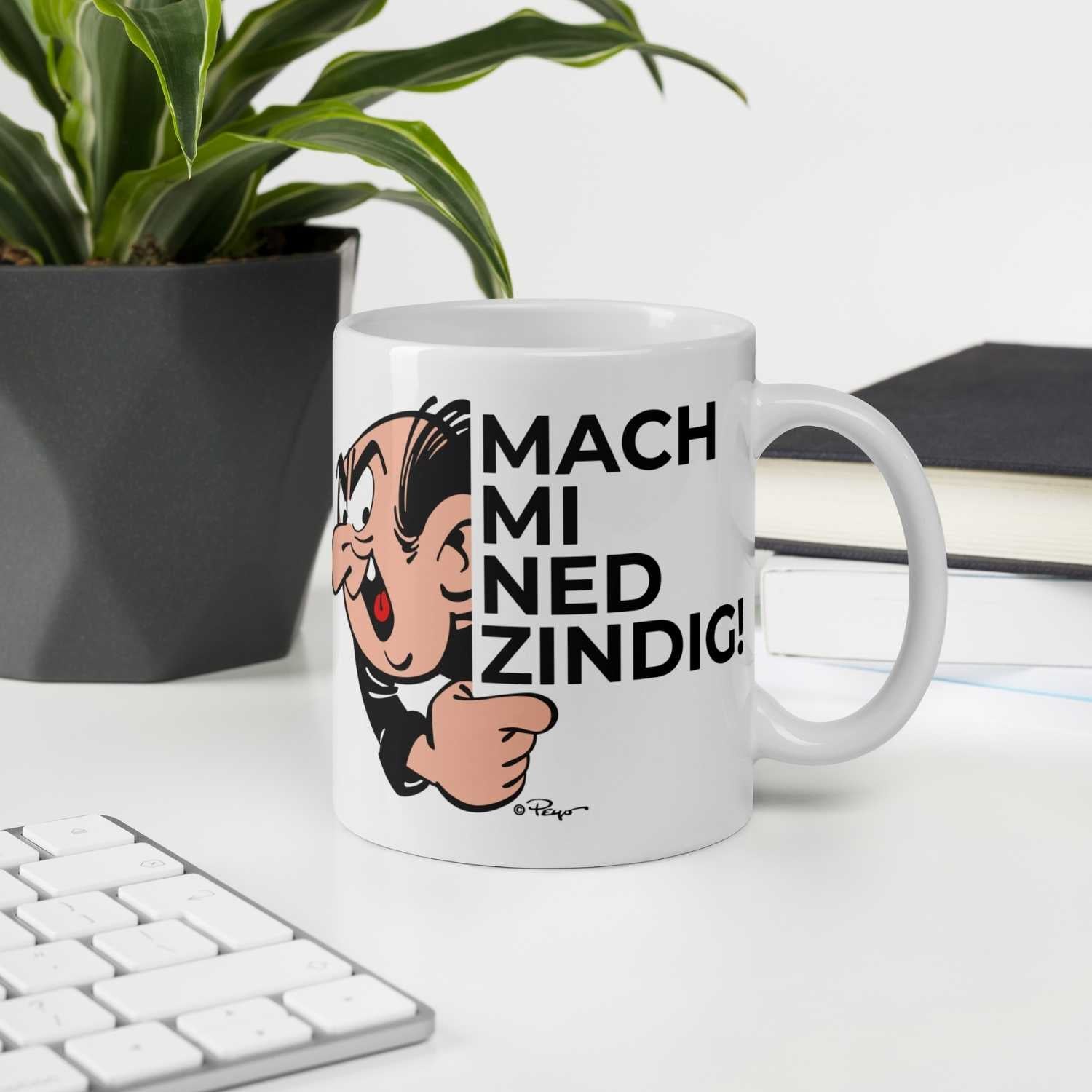 Schlümpfe Tasse Mach mi ned zindig mit Gargamel-Motiv und Spruch auf weißer Keramik, ideal für Fans.