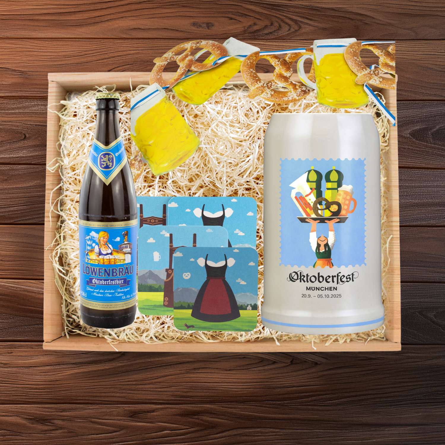 Oktoberfest-Box Wiesnkrug & Deko: Geschenkbox mit Löwenbräu Bier, Bierkrug, Untersetzern und Deko.