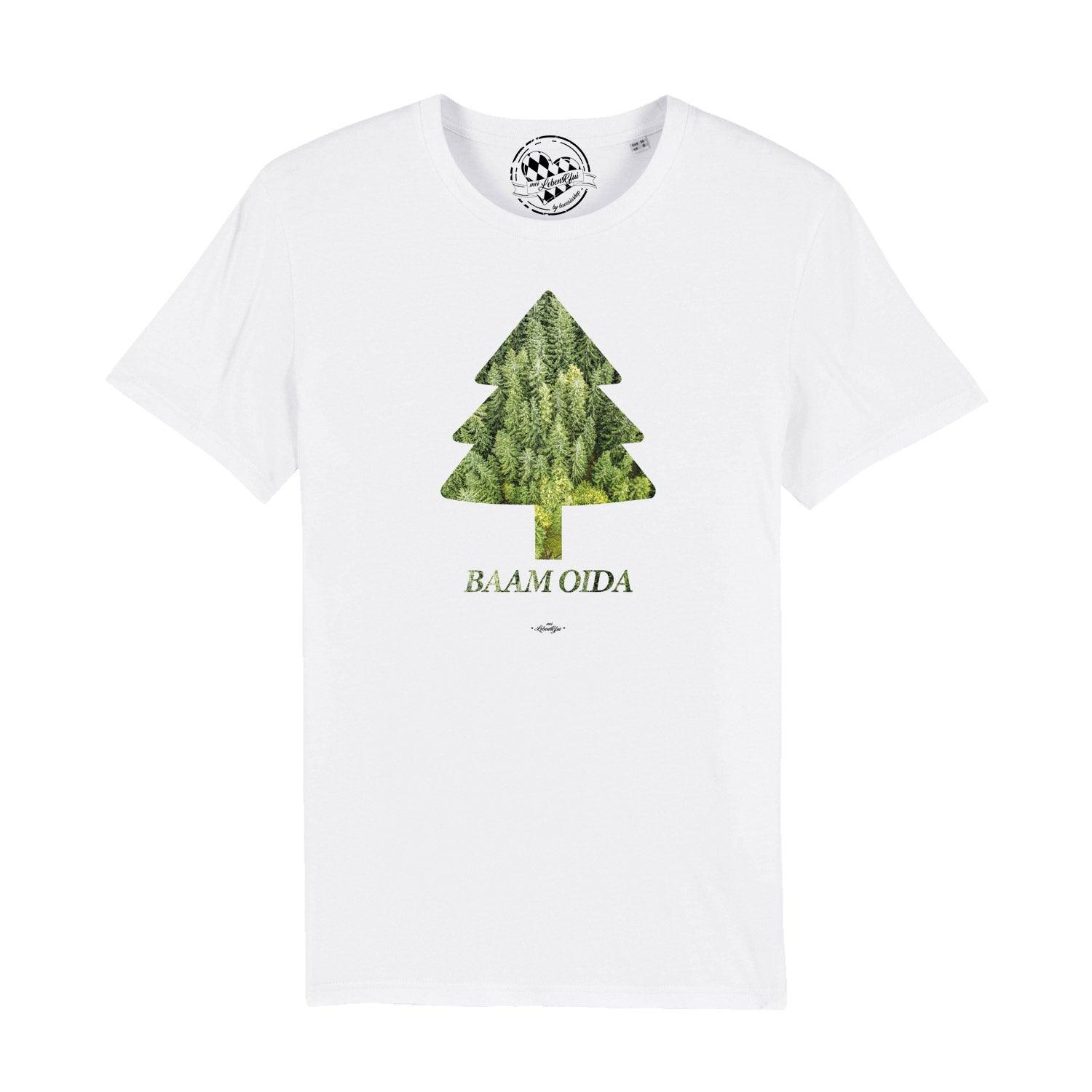 Herren T-Shirt BAAM OIDA in Weiß mit grünem Waldmotiv in Form eines Baumes und Schriftzug.