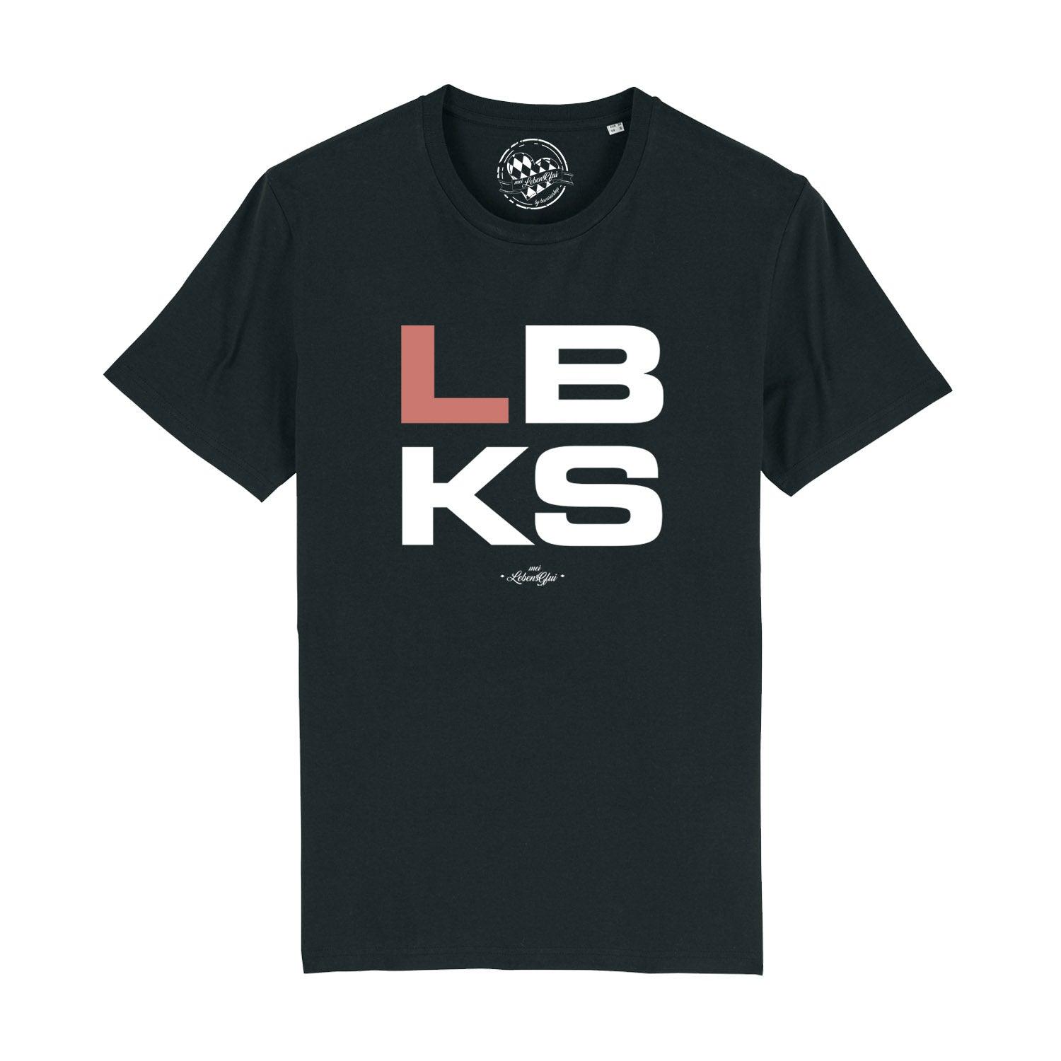 Schwarzes Herren T-Shirt "LBKS" mit großem, weiß-rotem Schriftzug als Frontprint, aus Baumwolle gefertigt.