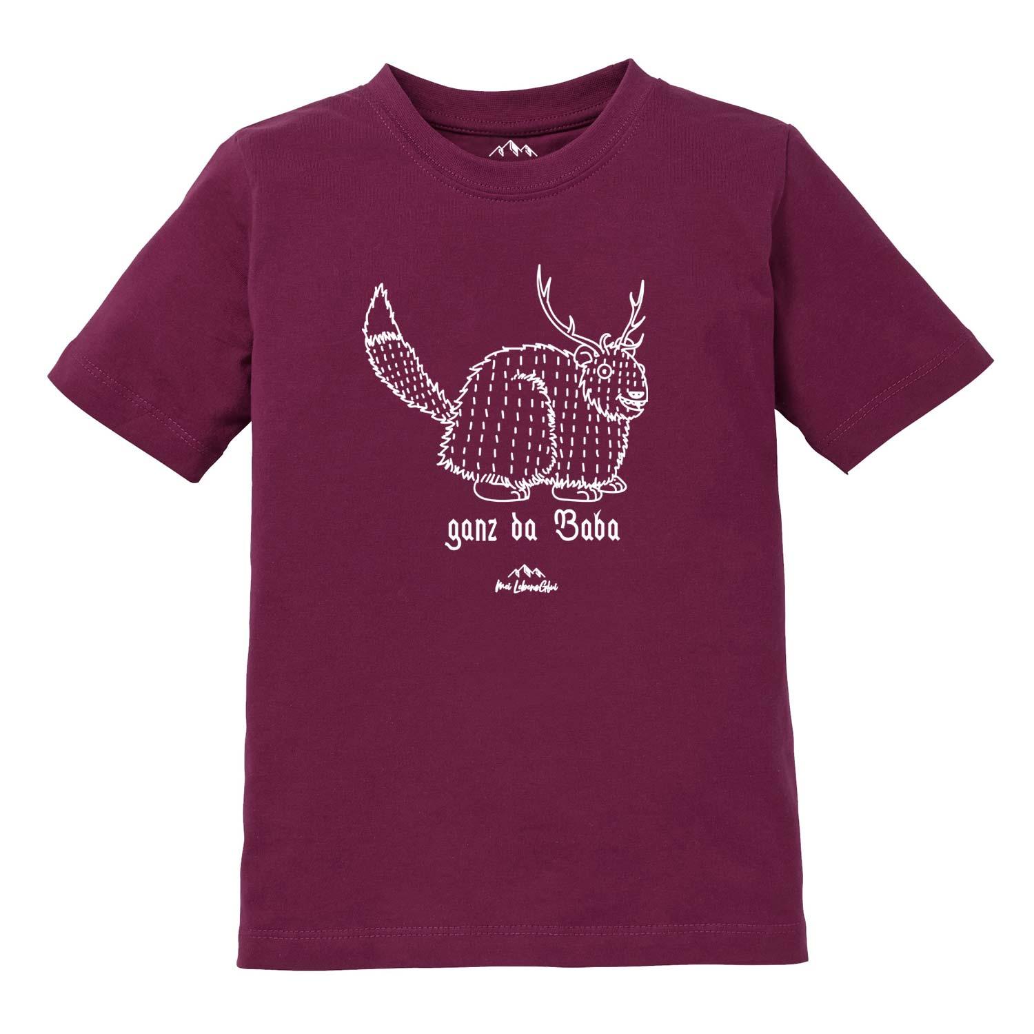 Dunkelrotes Kinder T-Shirt Wolpertinger "Ganz da Baba" mit weißem Wolpertinger Druck und Text vorne.
