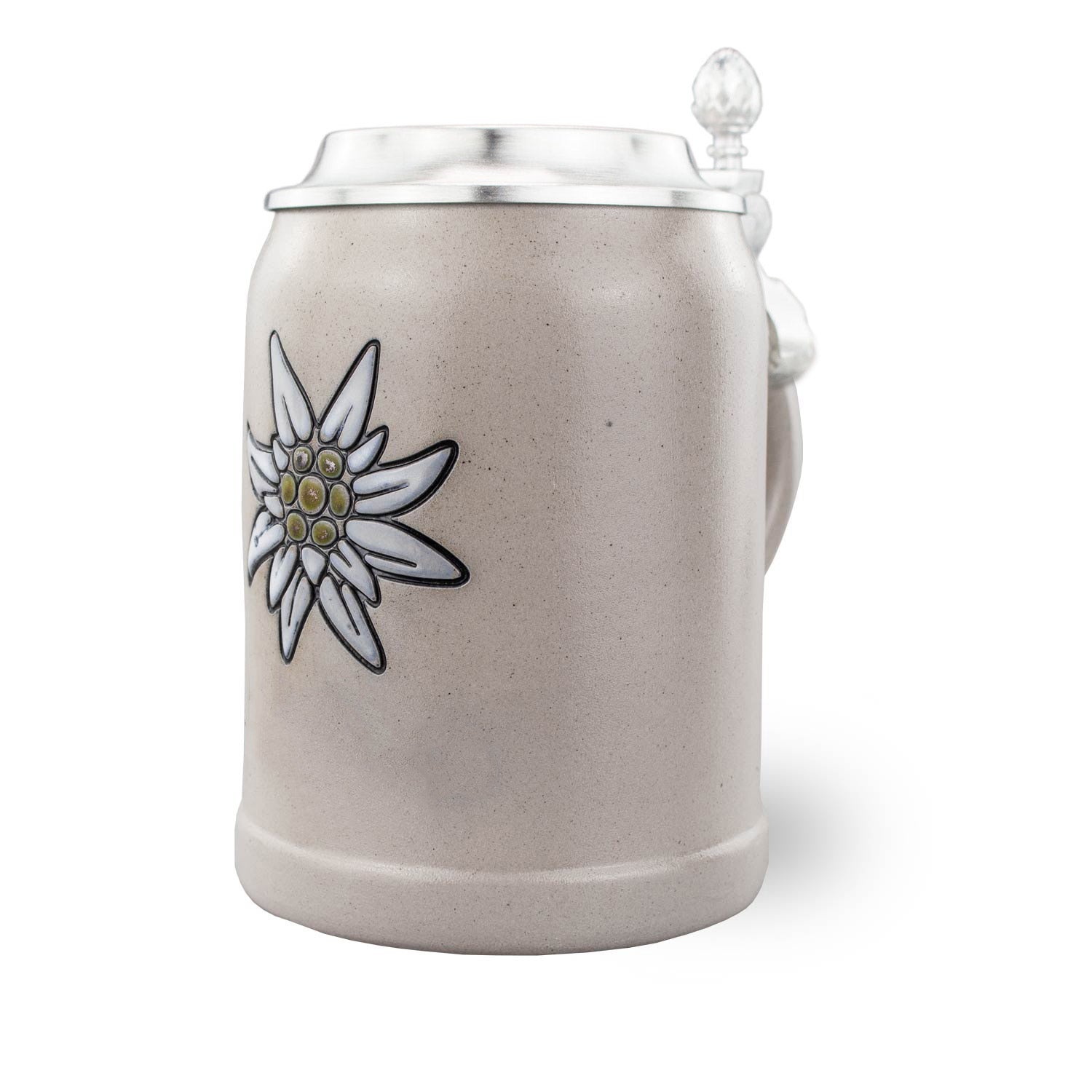 PREMIUM Bierkrug Edelweiß aus grauem Steingut mit detailliertem Edelweiß-Motiv und Zinndeckel.