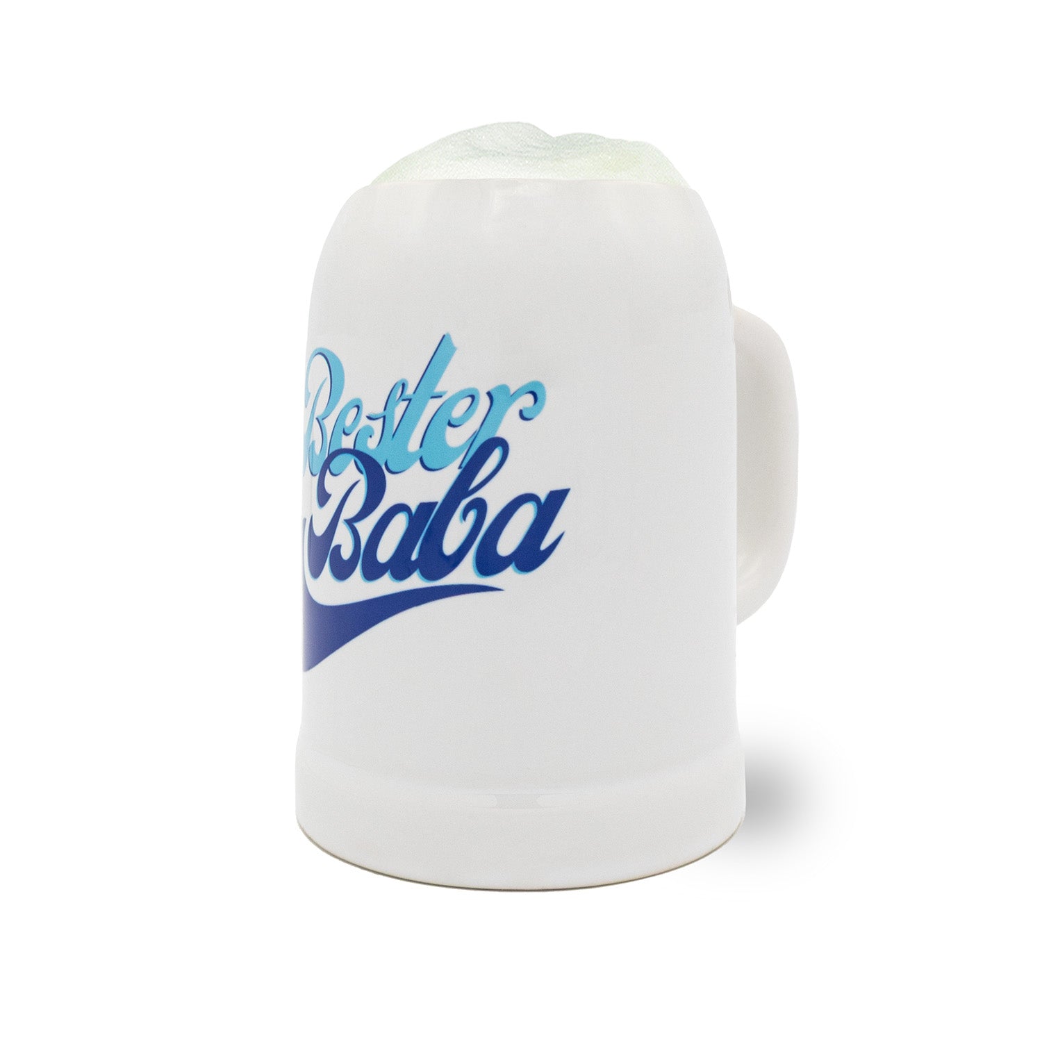Weißer Bierkrug Bester Baba mit blauem Schriftzug und Henkel, gefüllt mit Schaum. Geschenkidee für Väter.