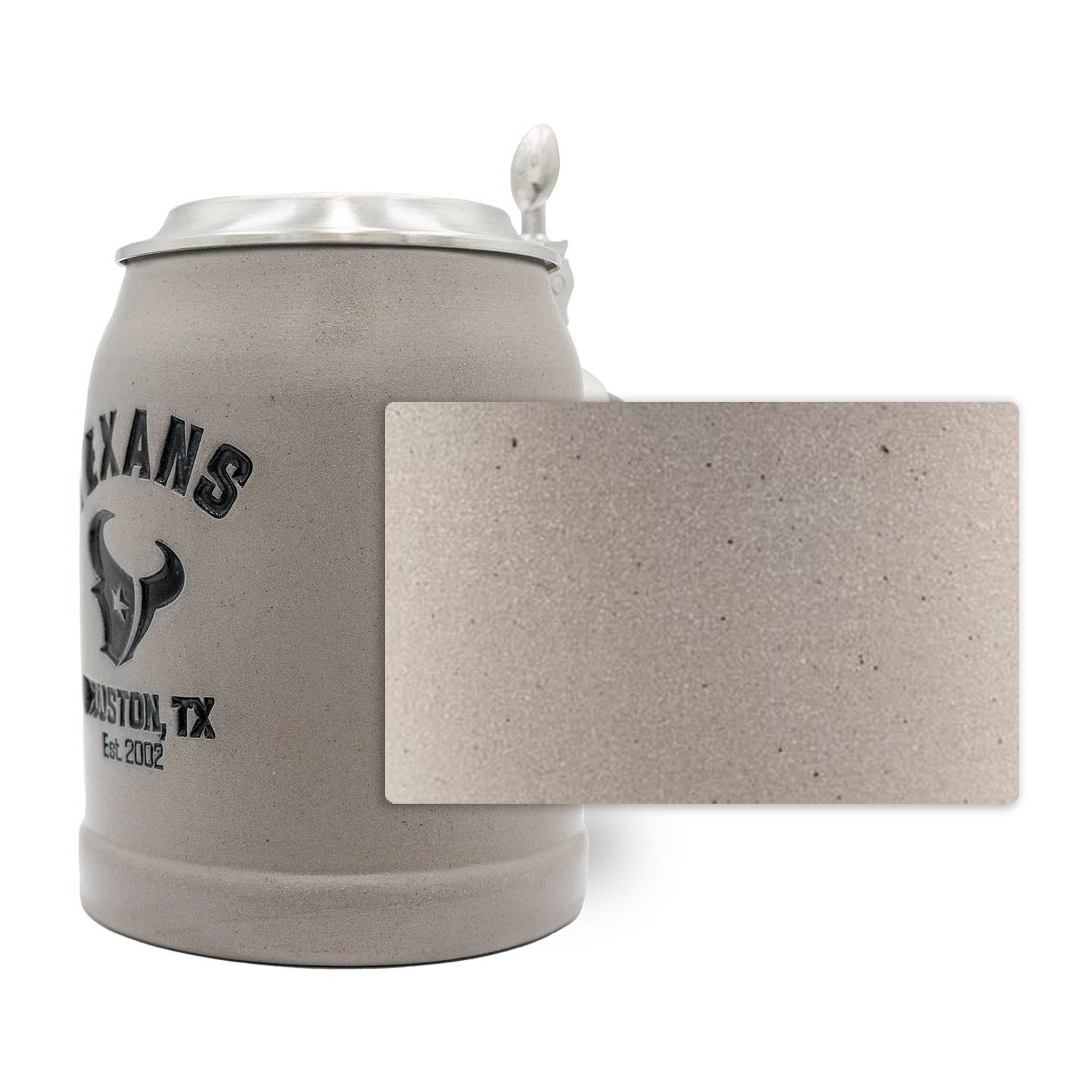 NFL PREMIUM Teamkrug Houston Texans aus Keramik mit Zinndeckel und Logo im Detail auf weißem Hintergrund.