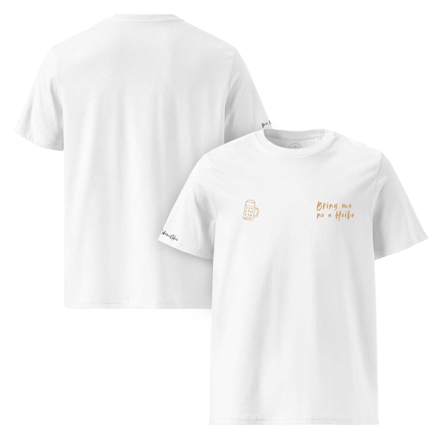 Weißes Herren T-Shirt Bring ma no a Hoibe mit goldenem Bierkrug-Aufdruck und Schriftzug auf der Brust.