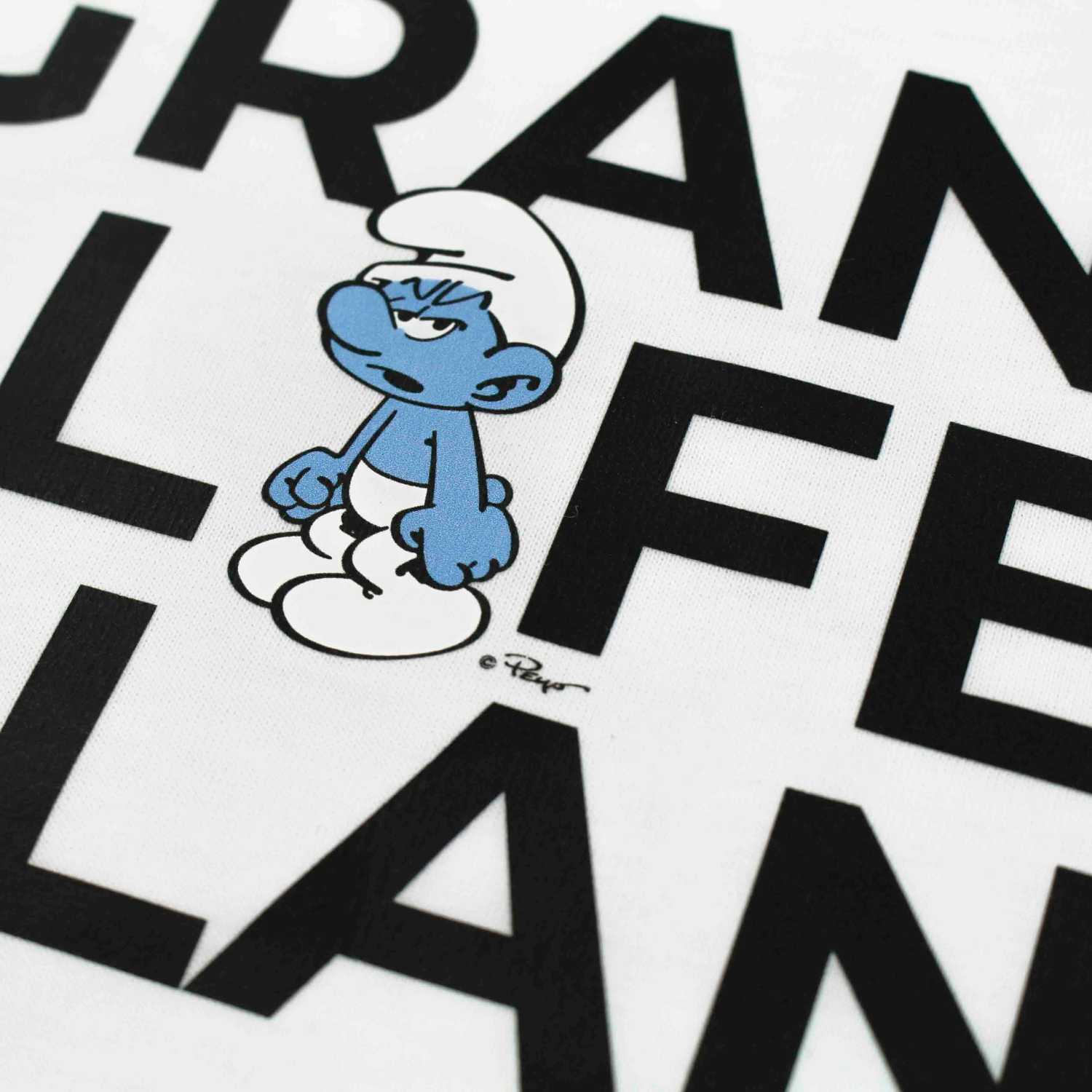 ®Die Schlümpfe Herren T-Shirt Grantl Life Balance mit mürrischem Schlumpf-Motiv und Schriftzug auf weißem Stoff.