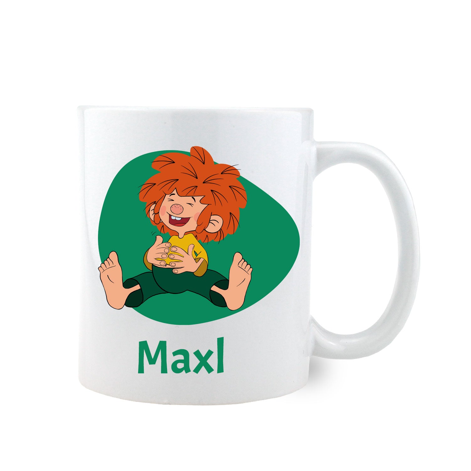 Weiße ®Pumuckl Tasse mit Wunschname Maxl und lustigem Pumuckl-Motiv auf grünem Grund.