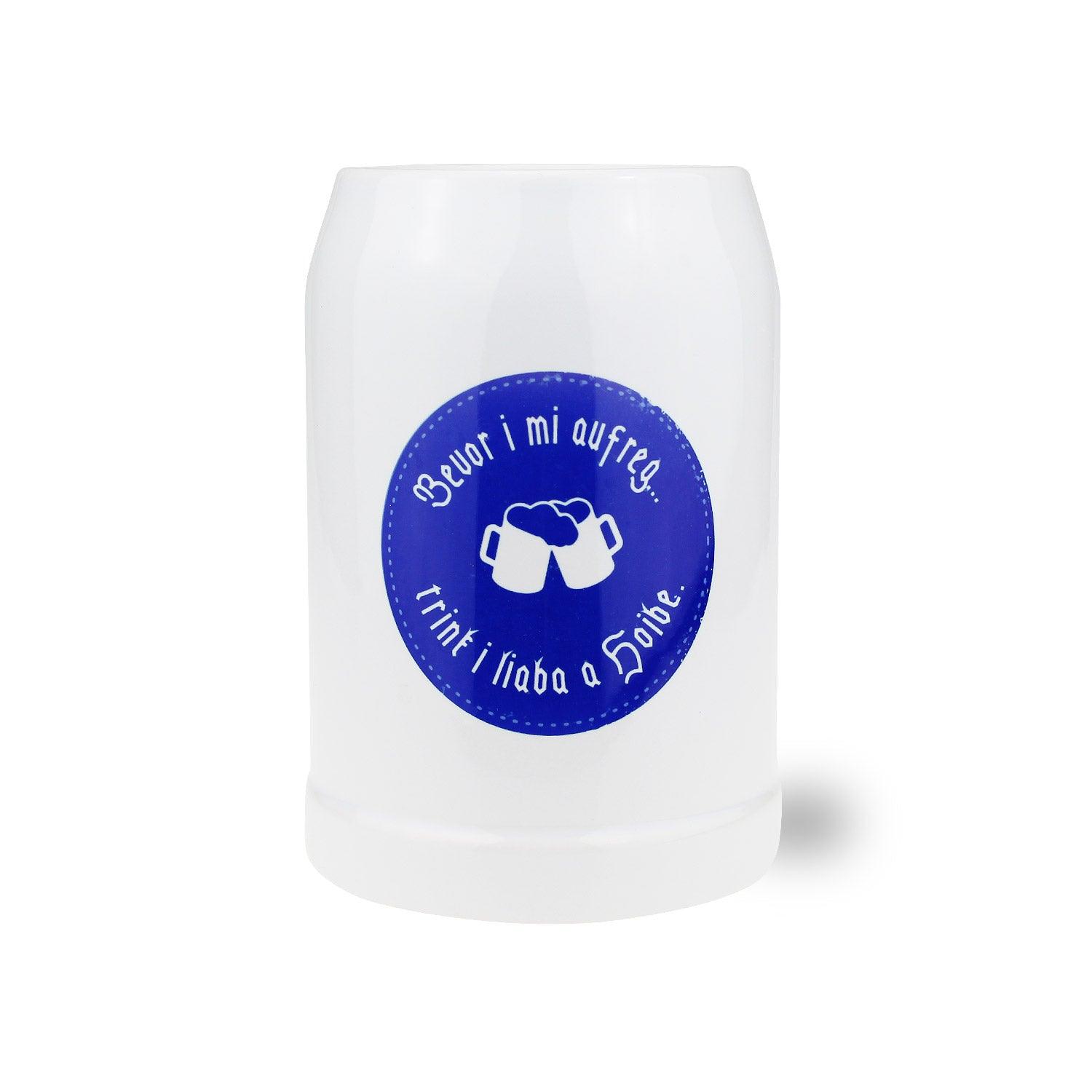 Geschenkbox "Mei Brotzeit" Flasche mit blauem Etikett und bayerischem Spruch "Bevor i mi aufreg, trink i liaba a Hoibe".