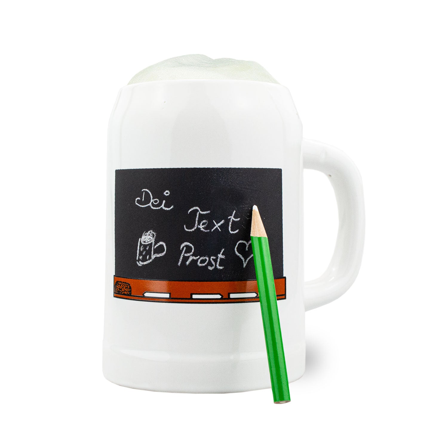 Weißer bayrischer Steinkrug mit Tafelfläche für individuelle Kreidebotschaften und grünem Stift.