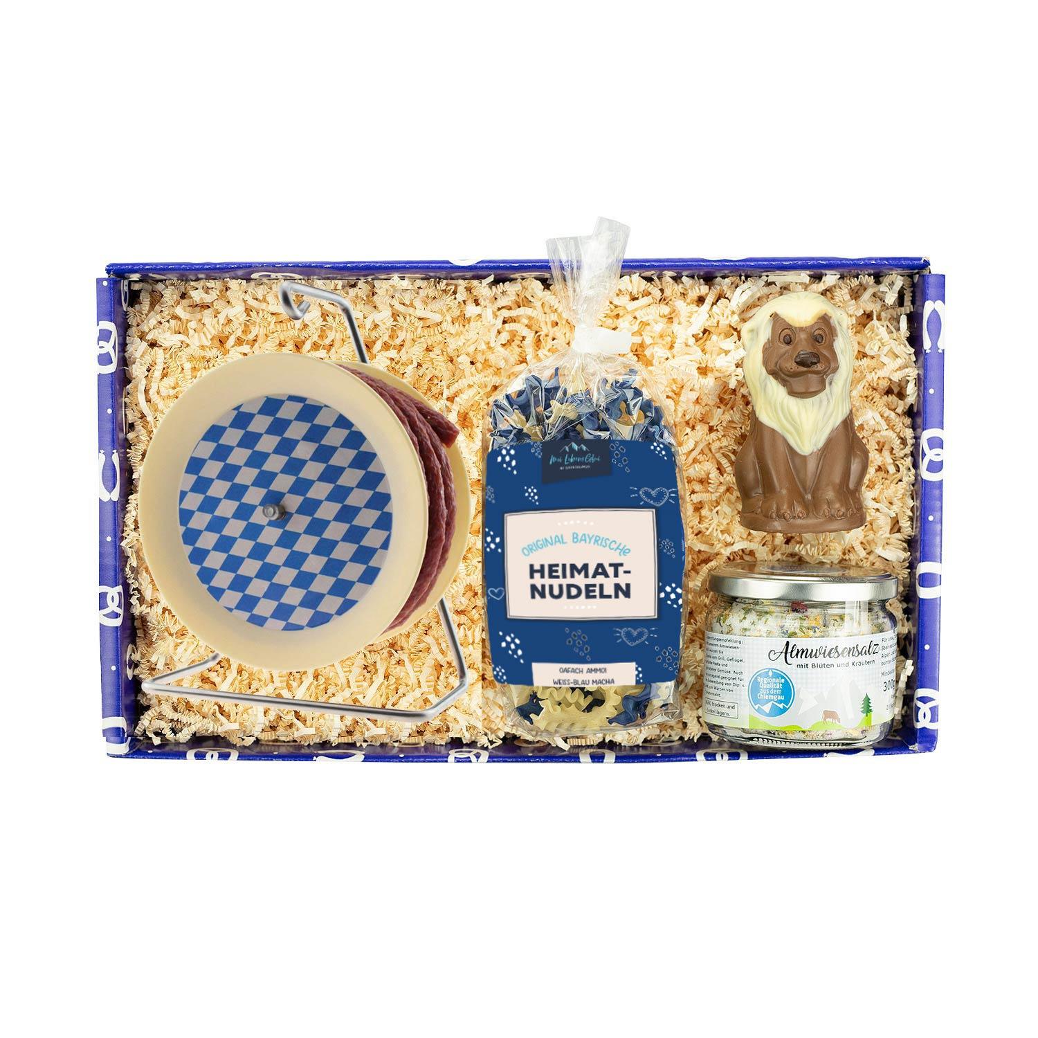 Geschenkbox Lass da schmecka mit bayerischen Heimatnudeln, Almwiesensalz & Schokolöwen.
