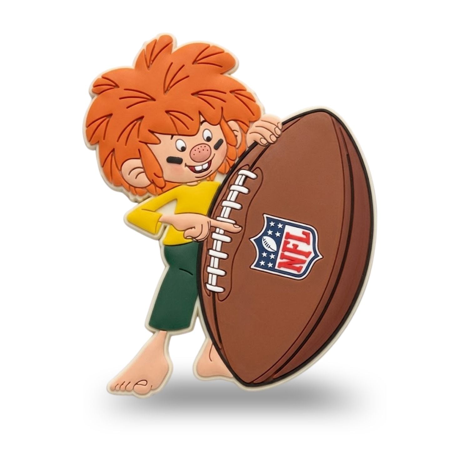 Pumuckl mit orangenen Haaren und gelbem Hemd hält einen braunen NFL Football Magnet in den Händen